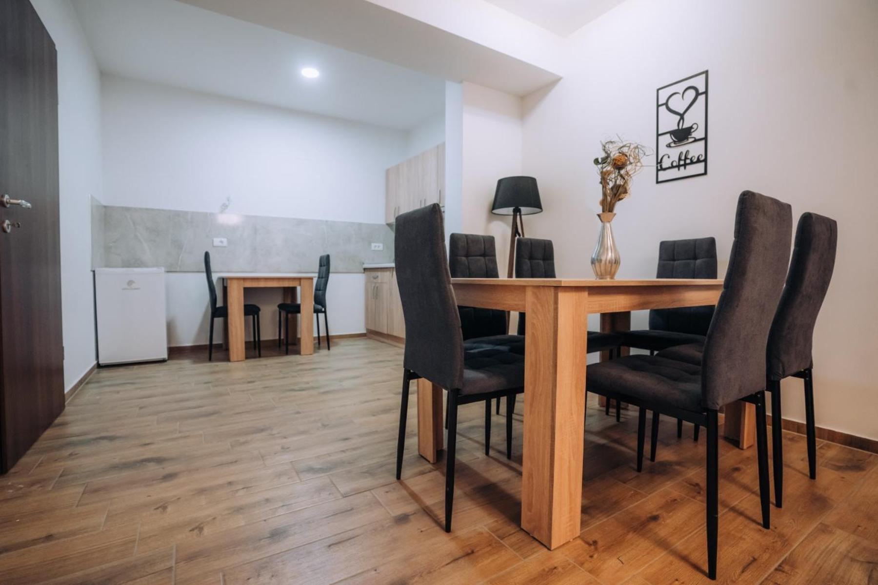 Darki Apartments 3 - Very Central Stay With Free Parking Ohrid Esterno foto