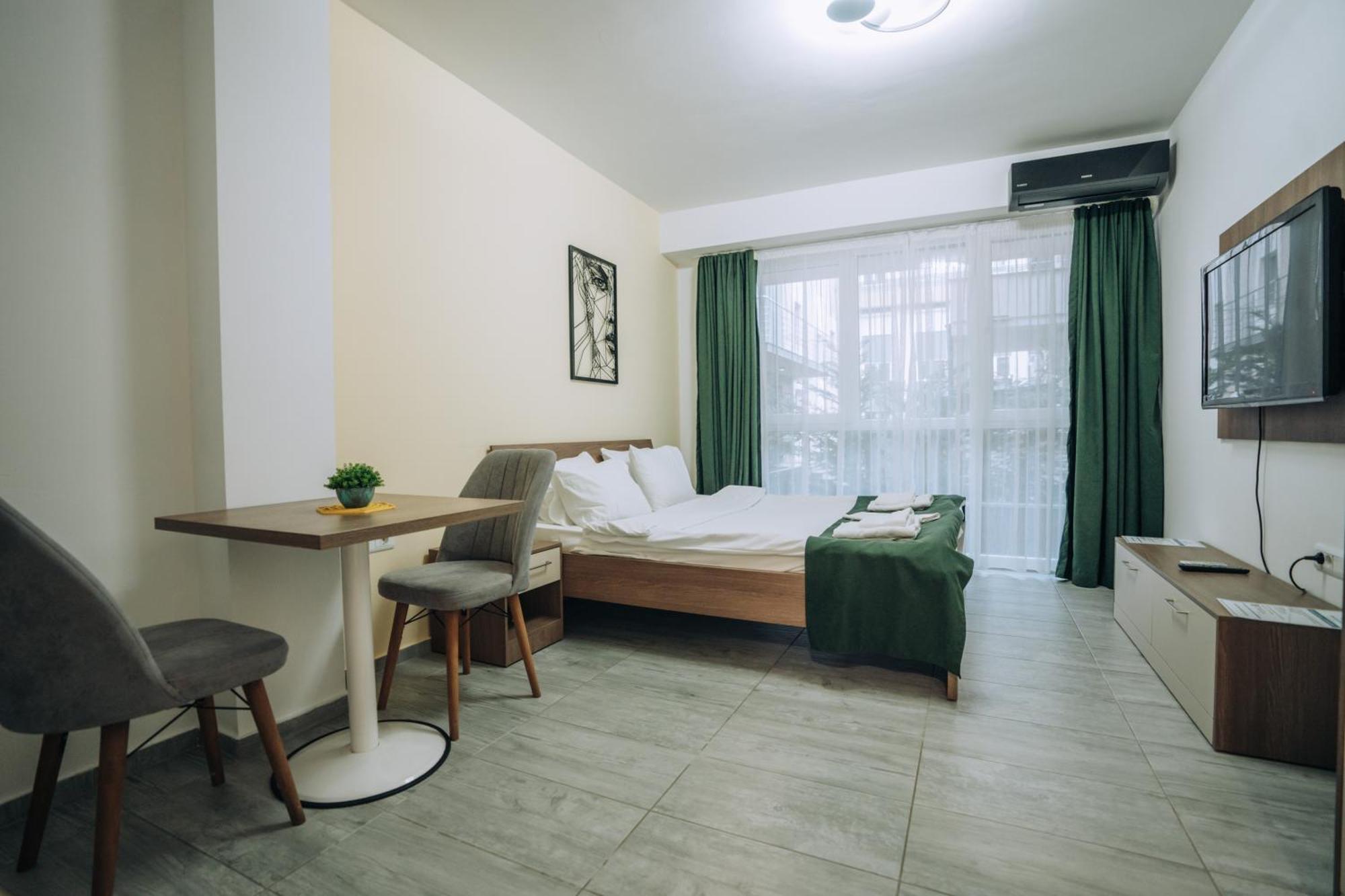 Darki Apartments 3 - Very Central Stay With Free Parking Ohrid Esterno foto